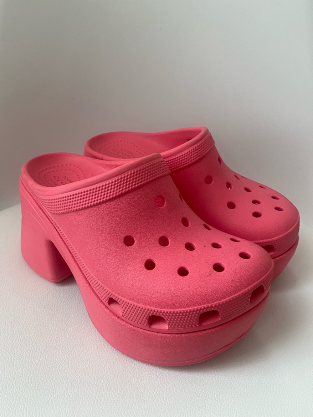 CROCS Women's Platform Clogs in Bright Pink